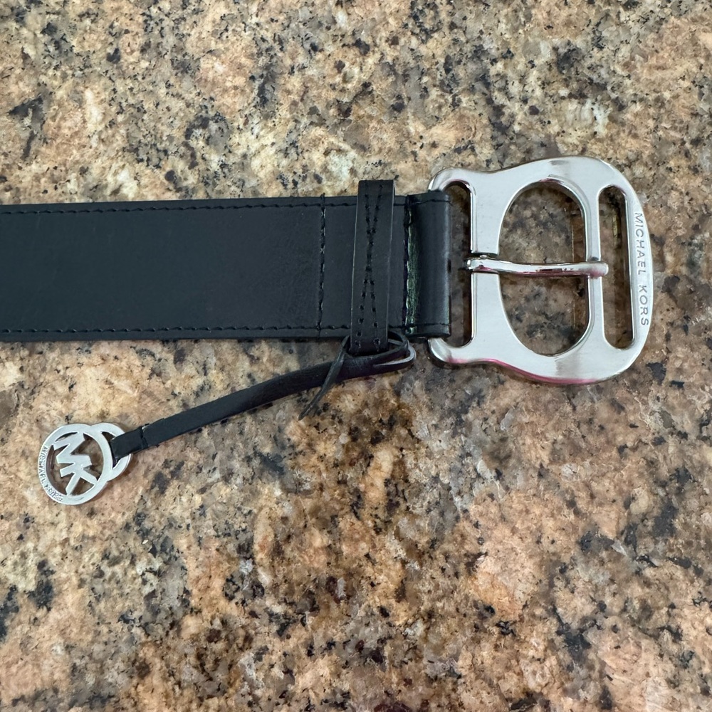New Michael Kors Black Belt